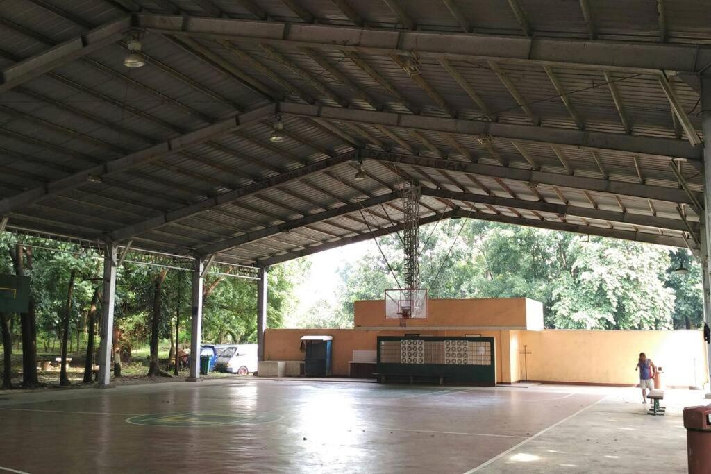 Big House In Quezon City Μανίλα Εξωτερικό φωτογραφία